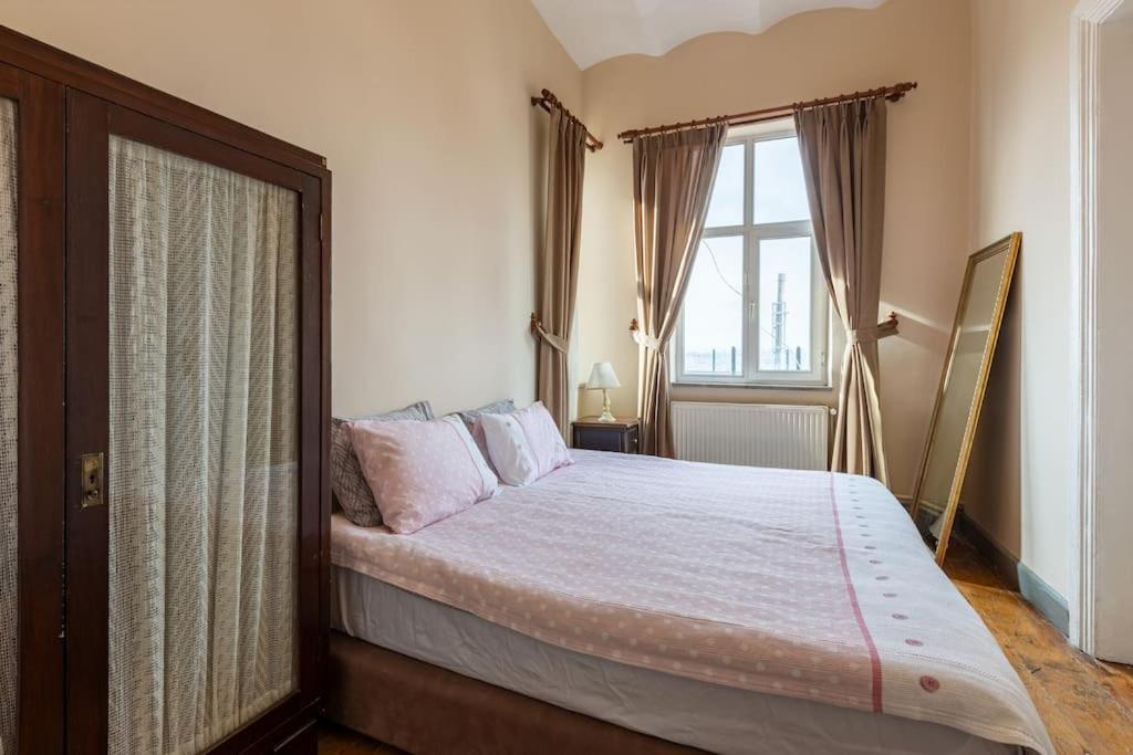 Historical, Comfy 2+1 Appartement