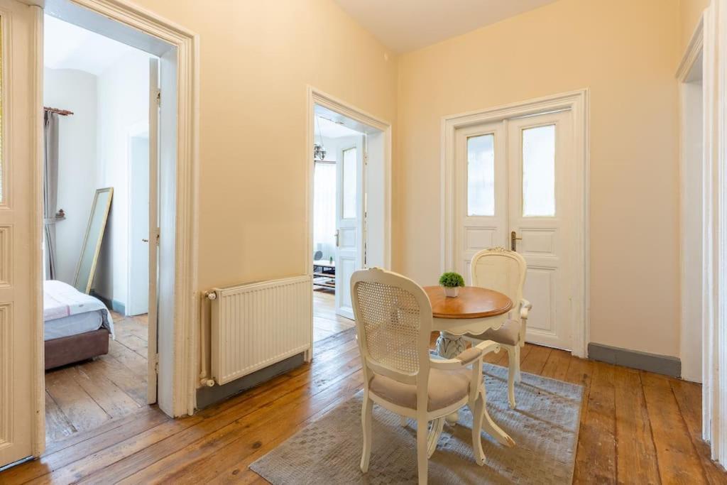 Historical, Comfy 2+1 Appartement